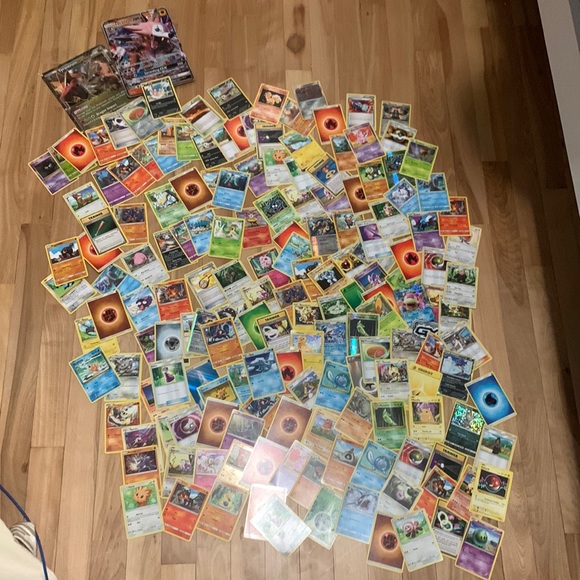 COPY - HUGE Lot of Pokémon Cards! - Picture 1 of 6